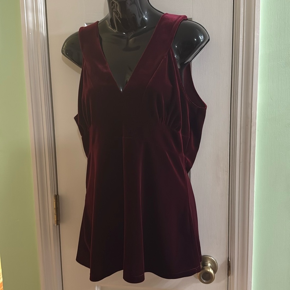 Nexxen Y2K Maroon Velour V Neck Sleeveless Top Made in USA Date Night Size XL